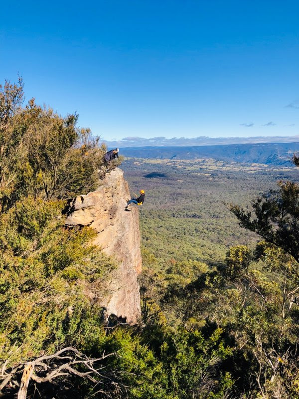 abseiling in the blue mountains