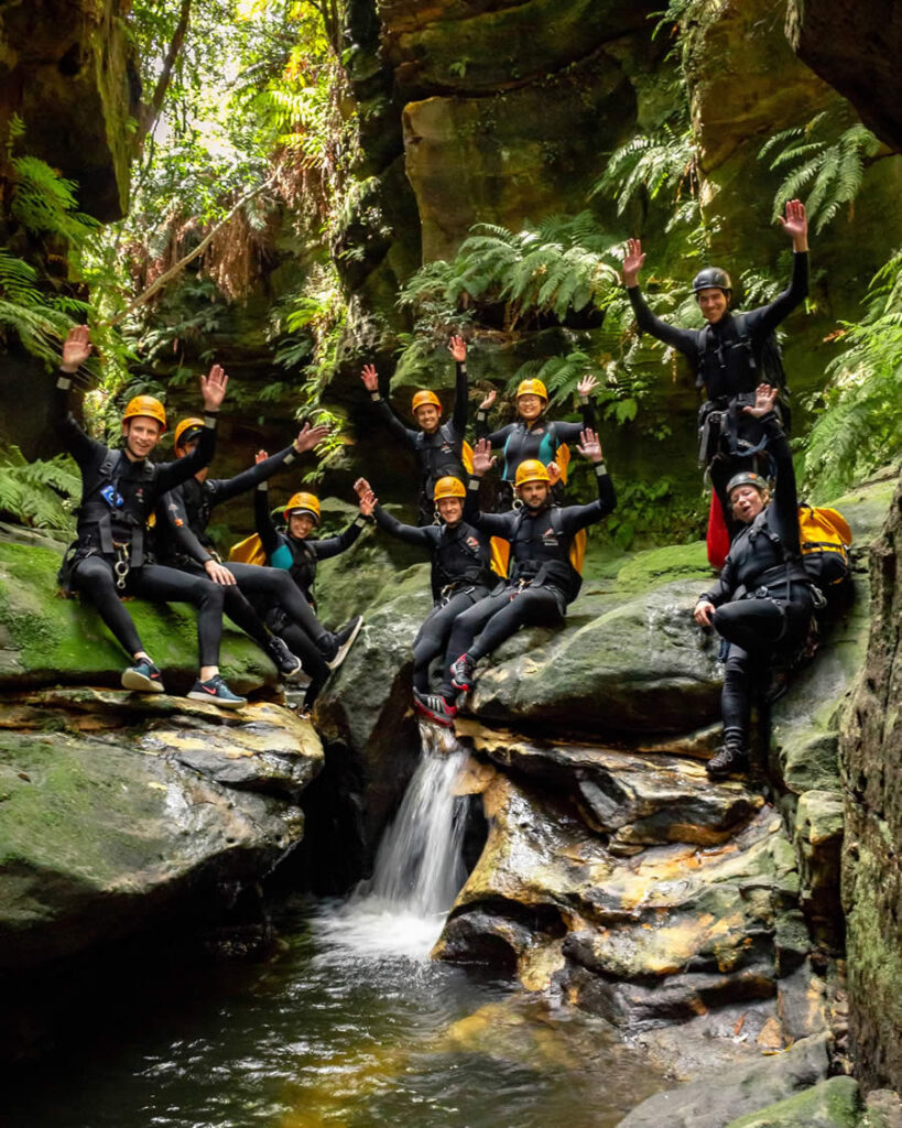 blue mountains canyoning tour